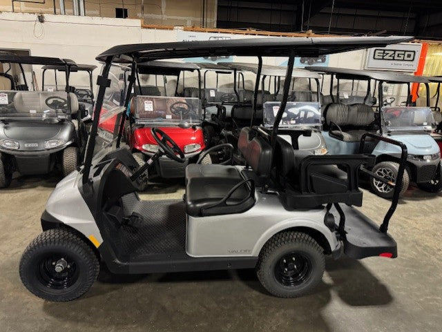 2024 E-Z-GO Valor 4 Gas EX1