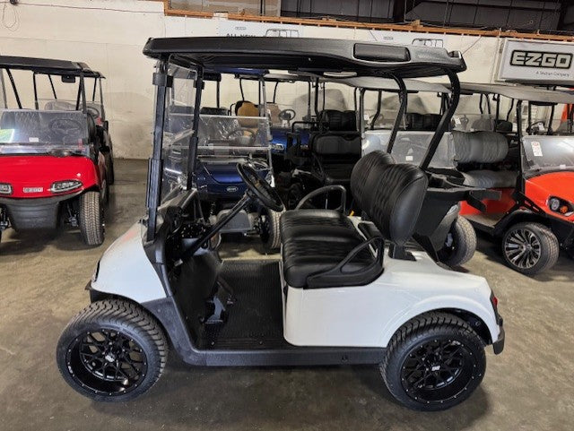 2021 E-Z-GO RXV Elite