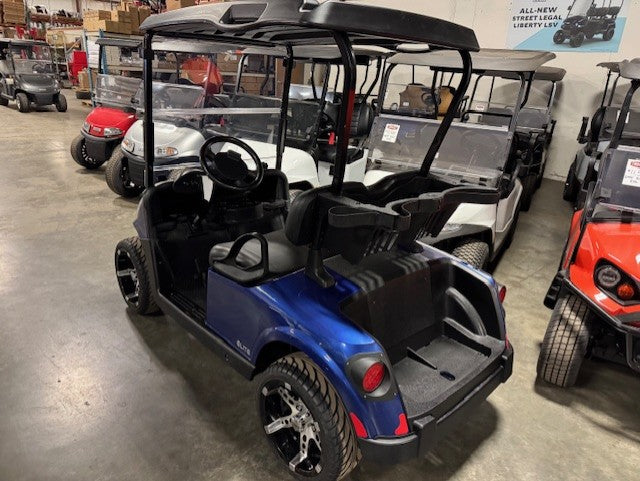 2018 E-Z-GO RXV Elite