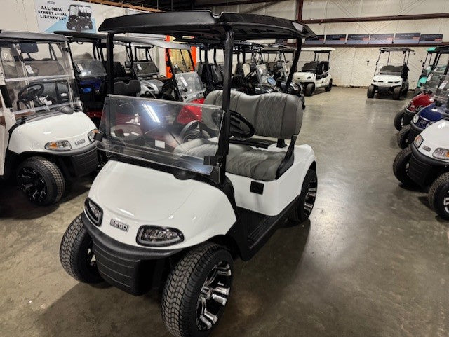 2020 E-Z-GO RXV Elite