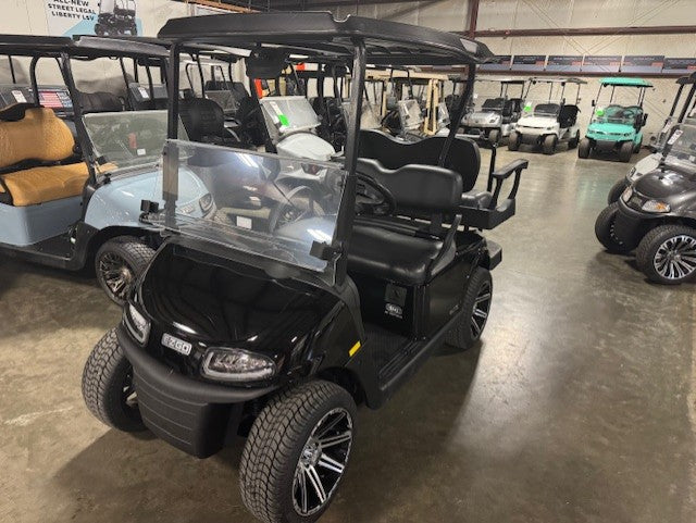 2018 E-Z-GO RXV Elite