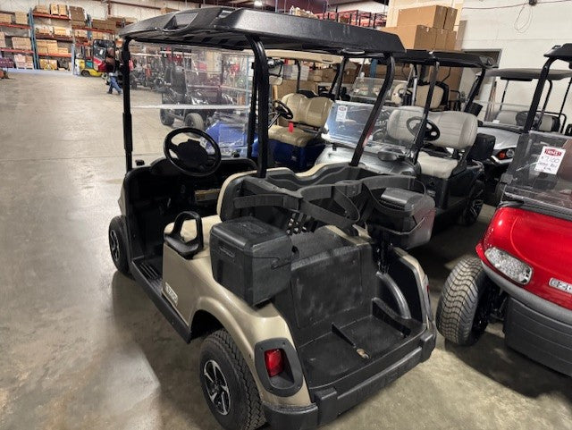 2018 E-Z-GO RXV Elite