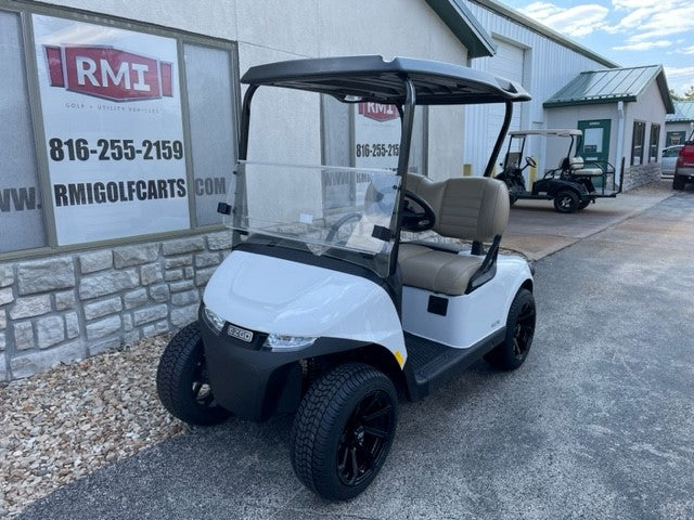 2024 E-Z-GO Freedom RXV Elite 2.2