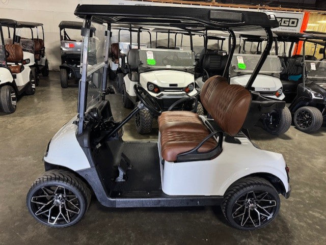 2020 E-Z-GO RXV Elite
