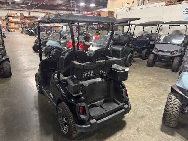 2012 E-Z-GO RXV Electric