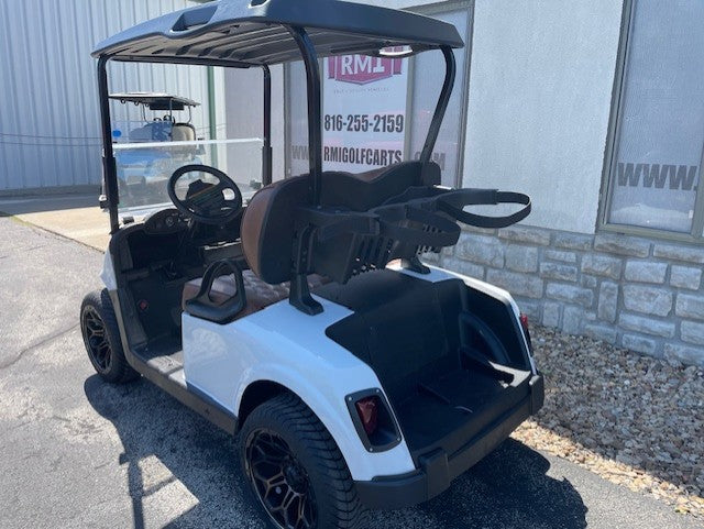 2021 E-Z-GO RXV Elite