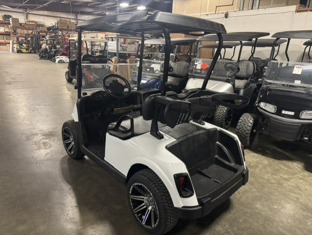 2021 E-Z-GO RXV Elite