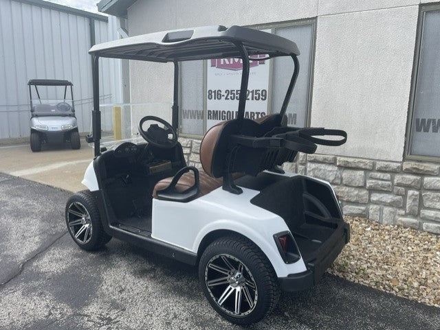 2021 E-Z-GO RXV Elite