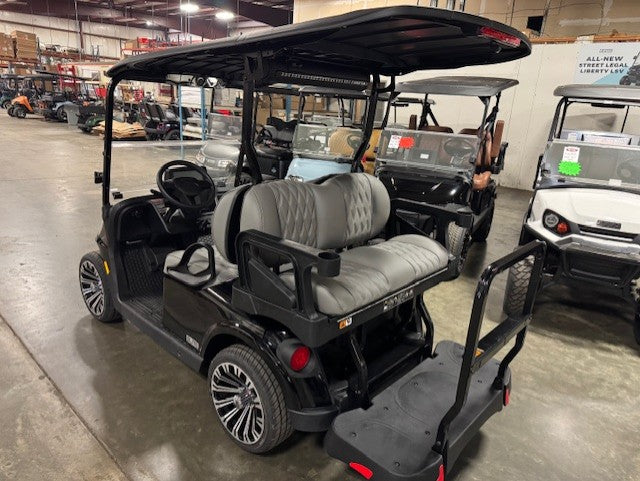 2026 E-Z-GO RXV 4 Elite - Touring ST