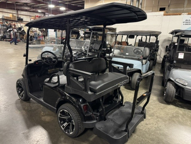 2021 E-Z-GO RXV Elite