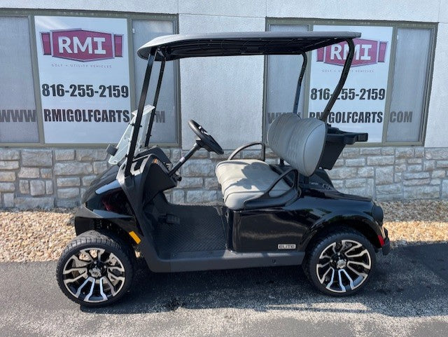 2026 E-Z-GO Freedom RXV Elite