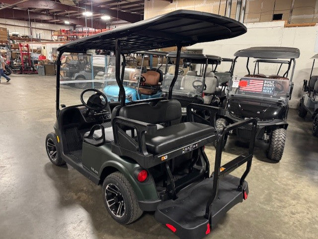 2026 E-Z-GO Valor 4 Gas EX1