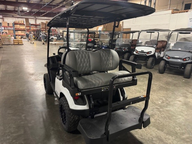 2025 E-Z-GO Express 4 Gas - Explorer