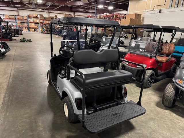 2020 E-Z-GO RXV Elite