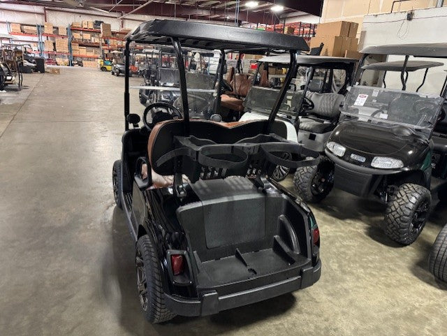 2023 E-Z-GO RXV Elite