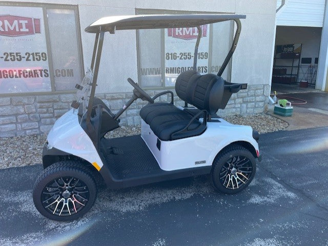 2026 E-Z-GO RXV 2 Freedom Elite Lithium