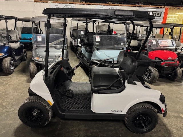 2024 E-Z-GO Valor 2 Gas EX1