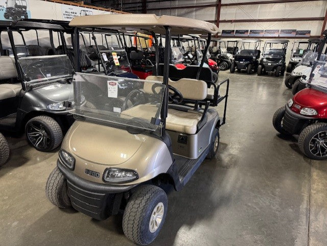 2020 E-Z-GO RXV Elite