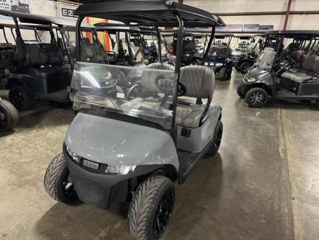 2024 E-Z-GO RXV Elite