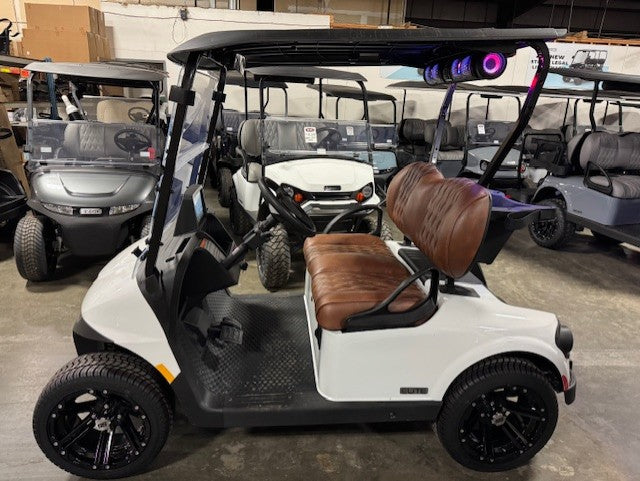 2026 E-Z-GO RXV 2 Freedom Elite Lithium