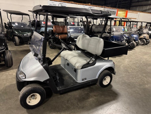 2020 E-Z-GO RXV Gas EFI