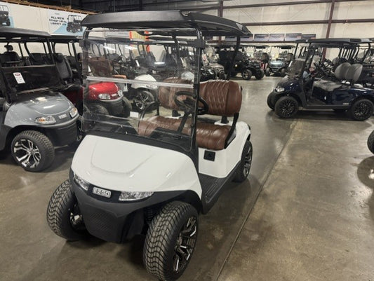 2024 E-Z-GO RXV Elite