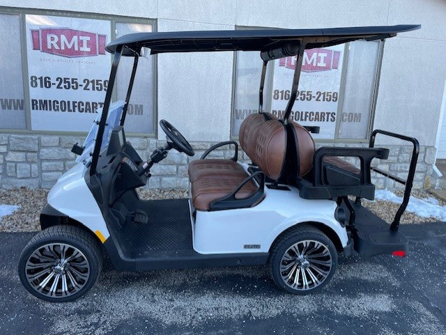 2026 E-Z-GO RXV 4 Touring ST Elite Lithium