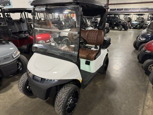 2025 E-Z-GO RXV 2 Freedom Elite Lithium