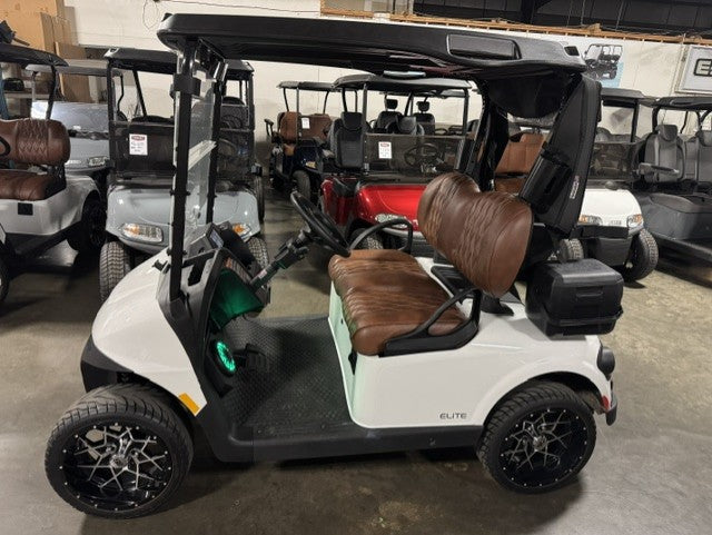 2025 E-Z-GO RXV 2 Freedom Elite Lithium