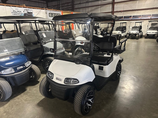 2018 E-Z-GO RXV Elite