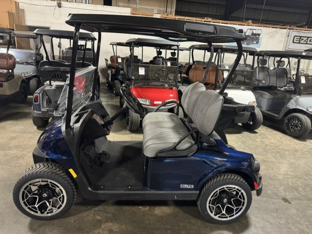 2024 E-Z-GO RXV Elite