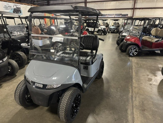 2024 E-Z-GO RXV Elite
