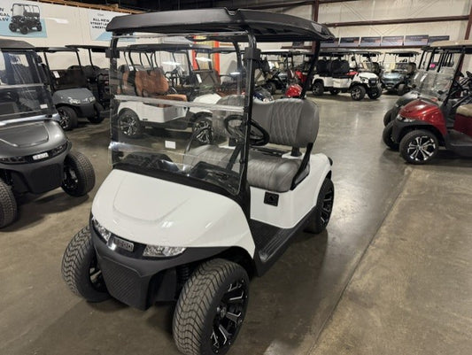 2024 E-Z-GO RXV Elite