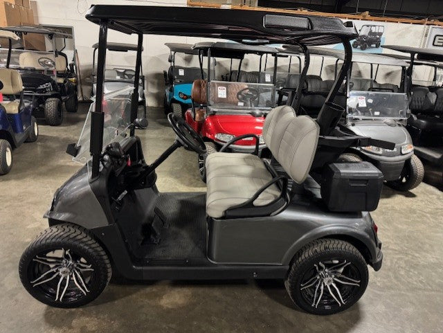 2018 E-Z-GO RXV Elite