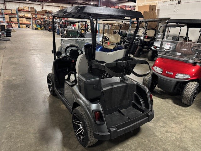 2018 E-Z-GO RXV Elite