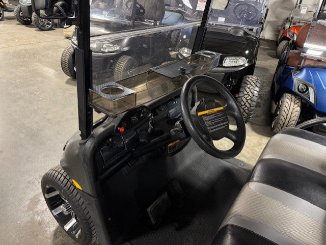 2018 E-Z-GO RXV Elite