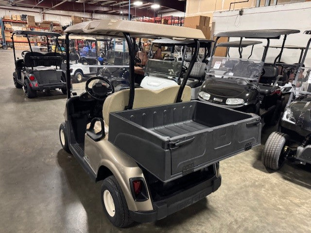 2020 E-Z-GO RXV Elite