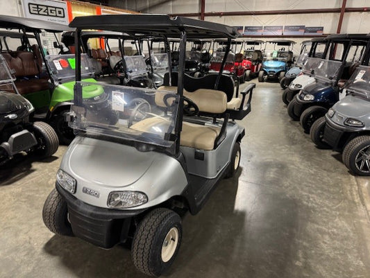 2020 E-Z-GO RXV Gas EFI