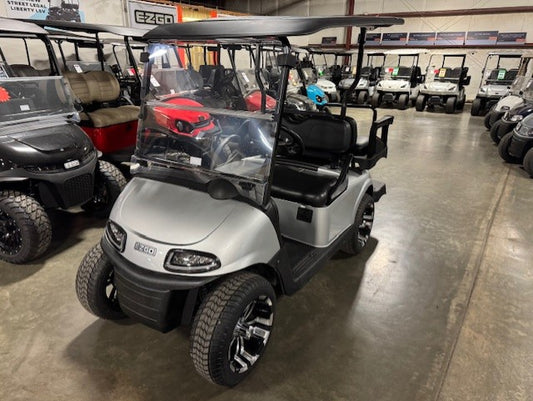 2020 E-Z-GO RXV Elite