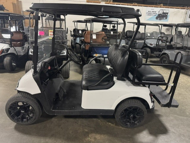 2014 E-Z-GO RXV Electric