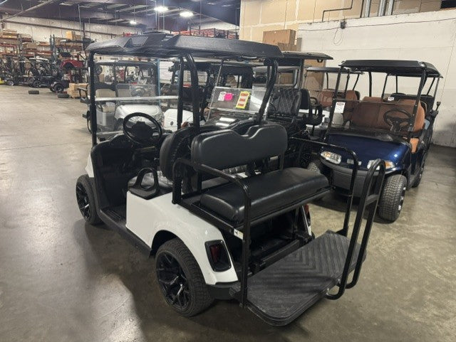2014 E-Z-GO RXV Electric