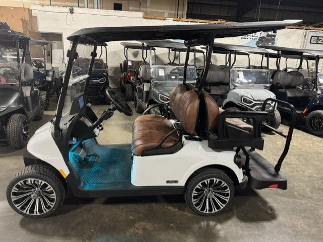 2027 E-Z-GO RXV 4 Freedom ST Elite Lithium