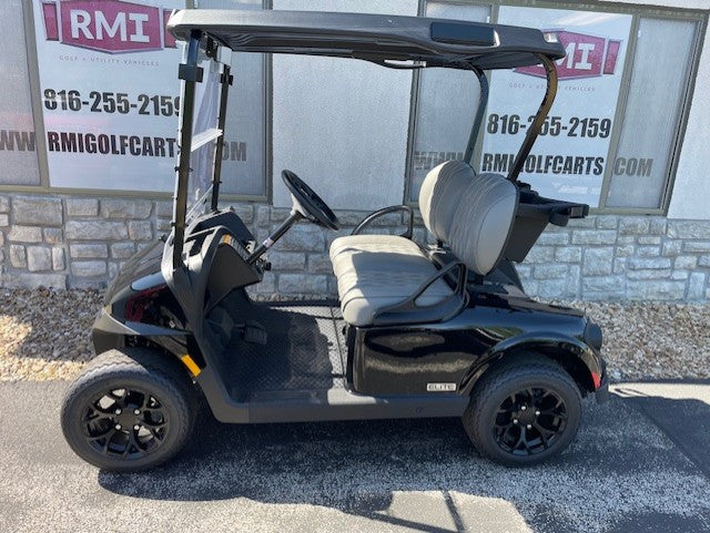 2026 E-Z-GO RXV 2 Freedom Elite Lithium