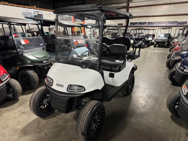 2021 E-Z-GO RXV Elite