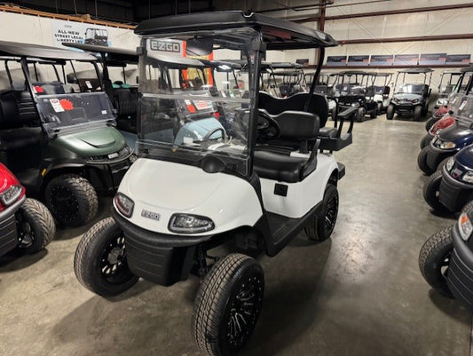 2021 E-Z-GO RXV Elite
