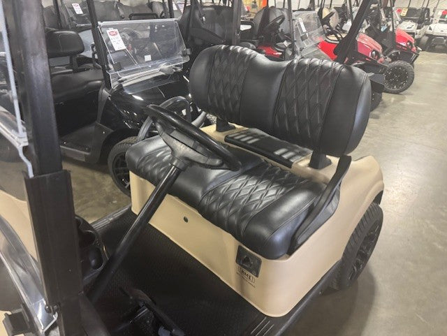 2020 E-Z-GO RXV Elite