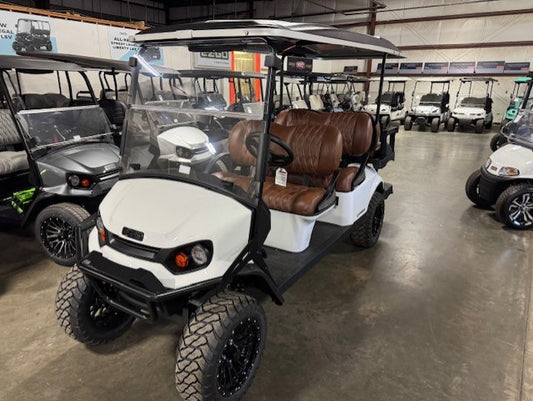 2025 E-Z-GO Express 6 Gas - Explorer