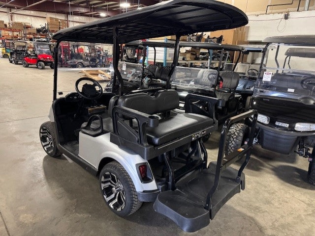 2021 E-Z-GO RXV Elite