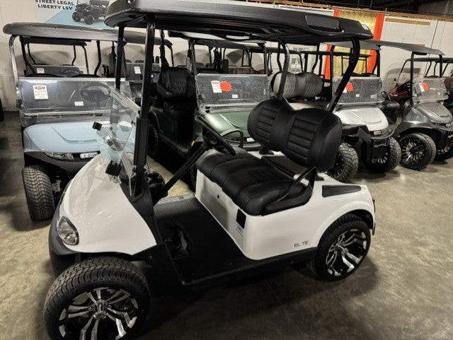 2022 E-Z-GO RXV Elite