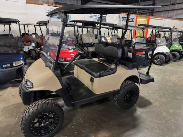 2021 E-Z-GO RXV Elite